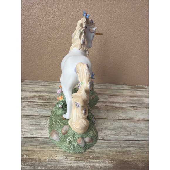 Princeton Gallery Wish Upon a Butterfly Porcelain Unicorn Figurine 2006 - Picture 5 of 15